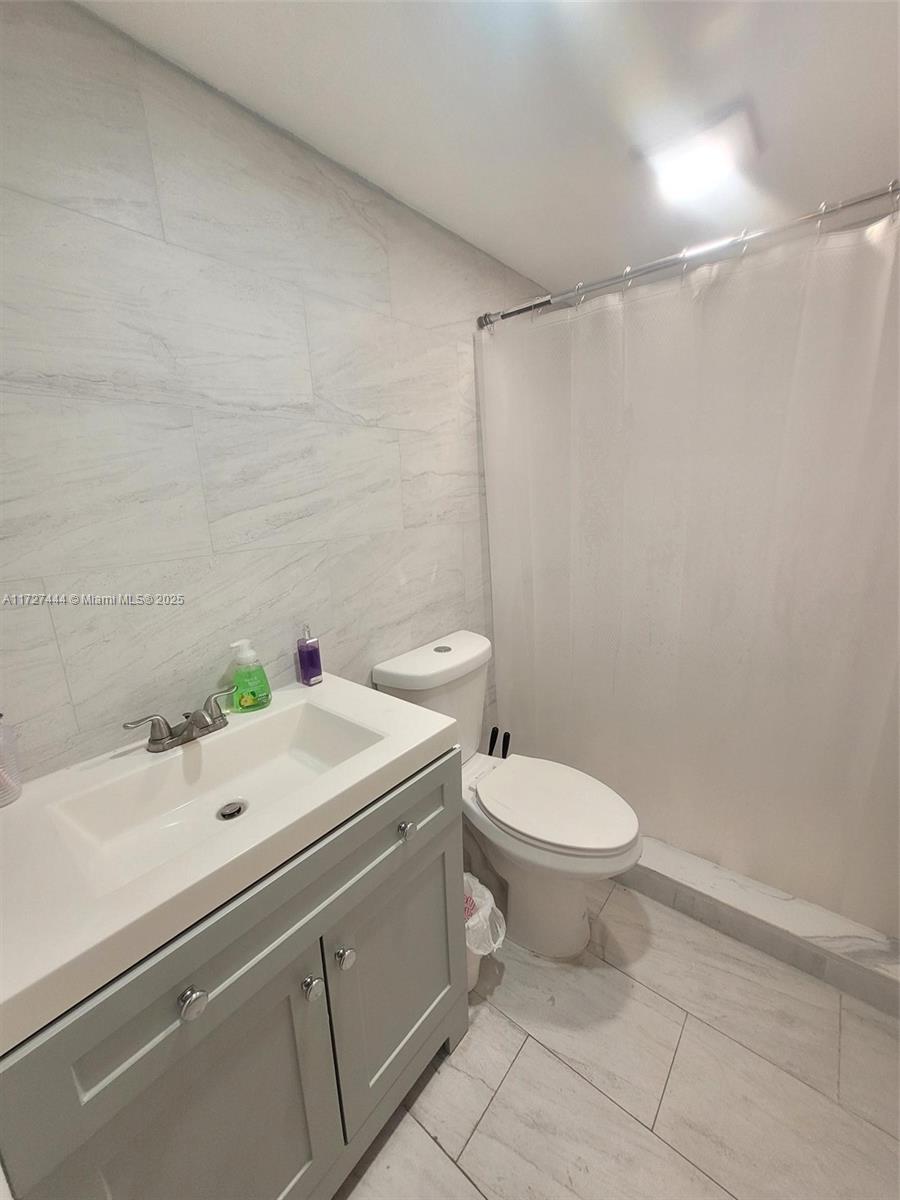 ROYAL PALM GARDENS CONDO - Residential