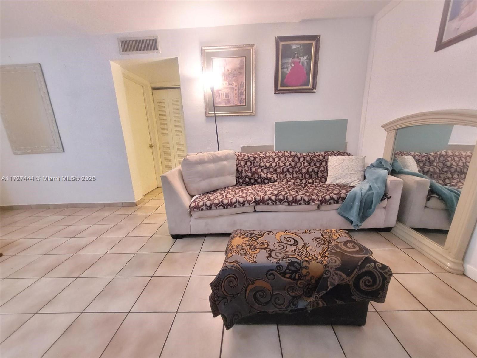 ROYAL PALM GARDENS CONDO - Residential