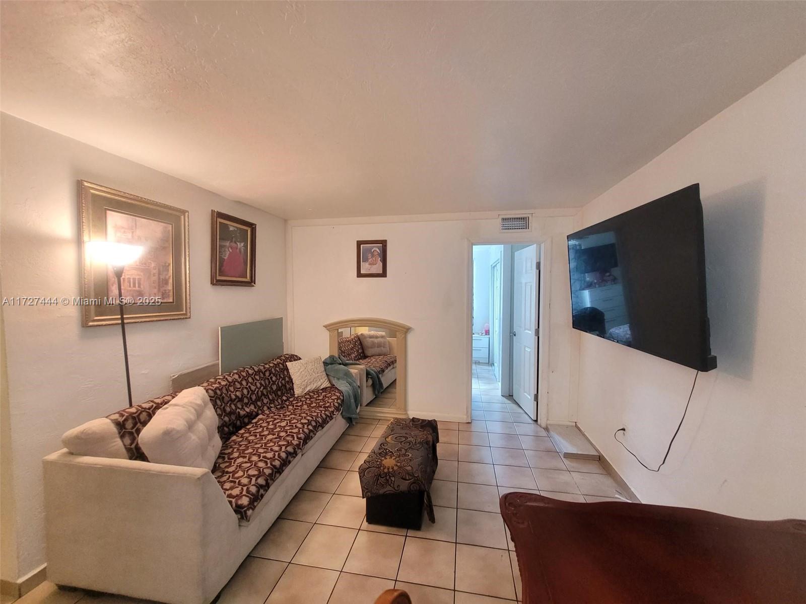 ROYAL PALM GARDENS CONDO - Residential