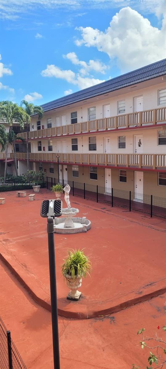 ROYAL PALM GARDENS CONDO - Residential