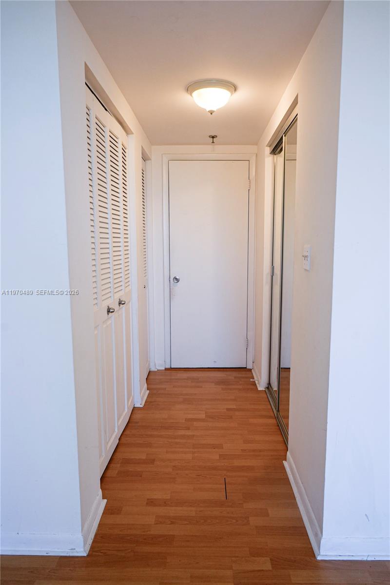 HILLCREST EAST NO 19 COND - Residential