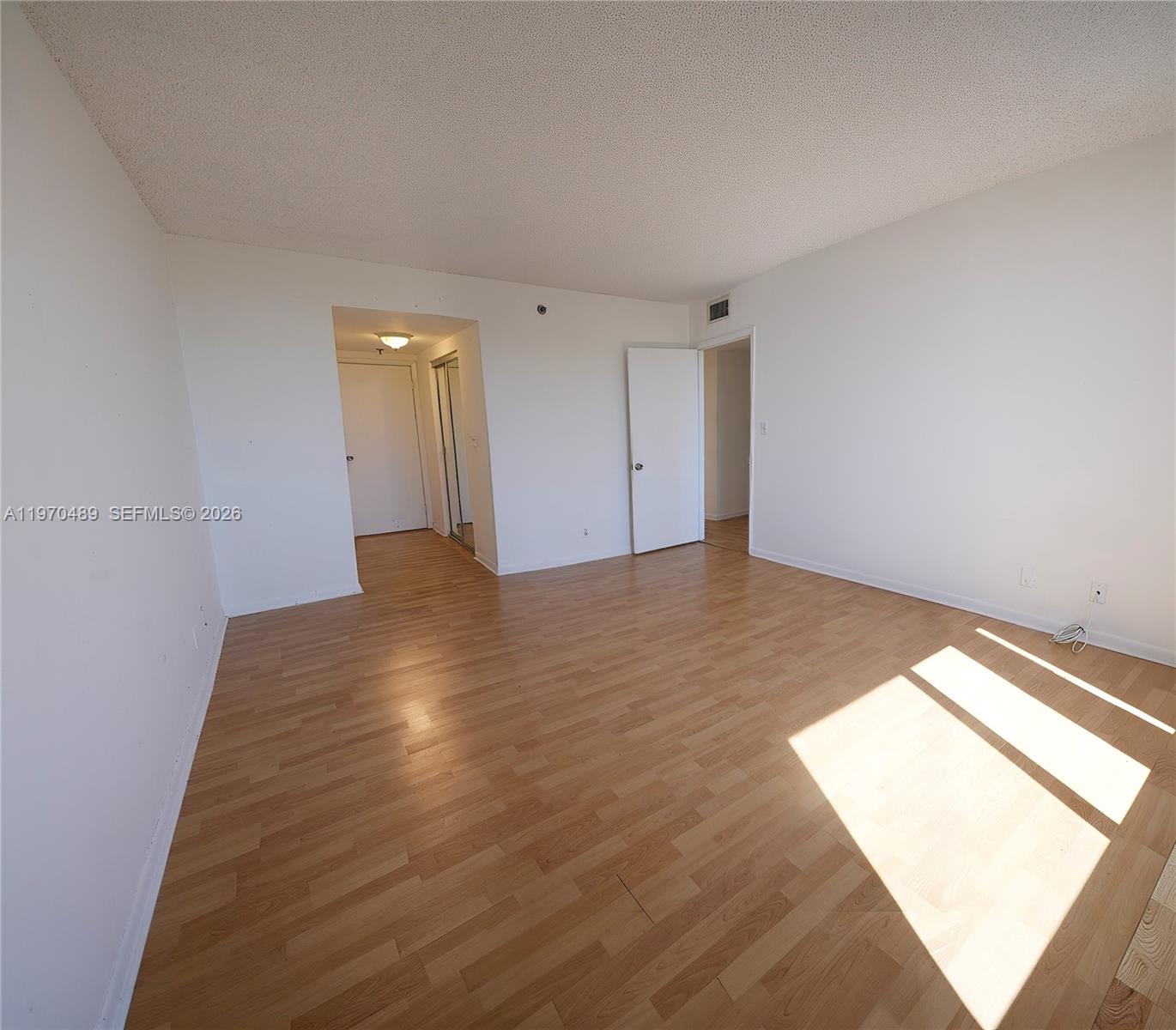 HILLCREST EAST NO 19 COND - Residential