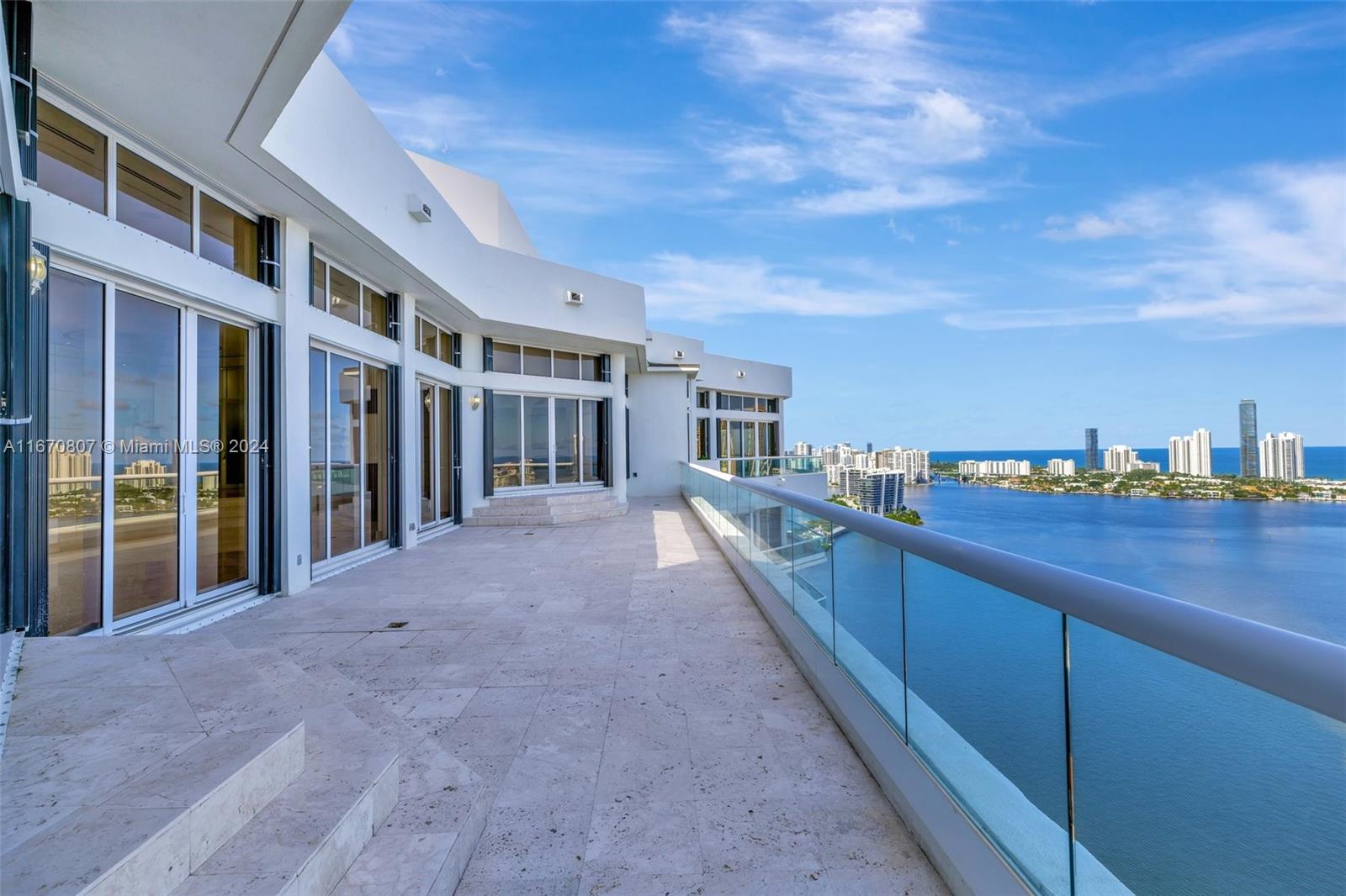 2600 ISL BLVD WILLIAMS IS - Residential
