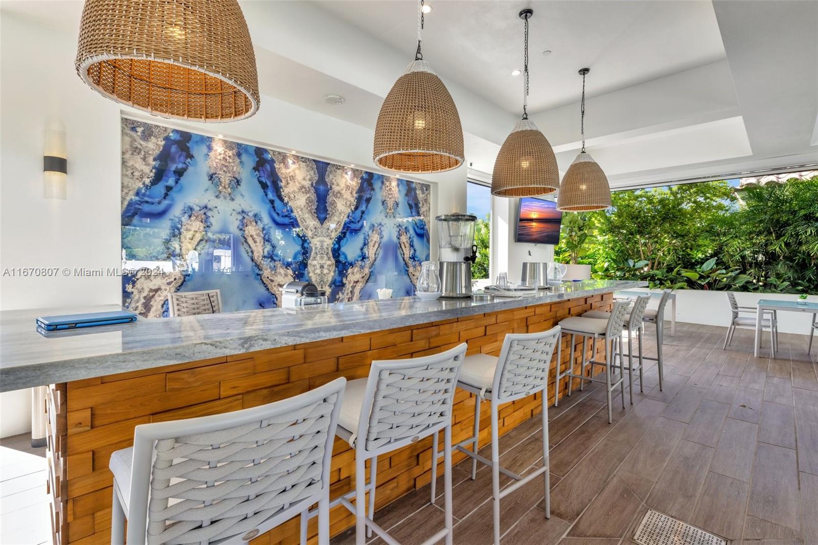 2600 ISL BLVD WILLIAMS IS - Residential