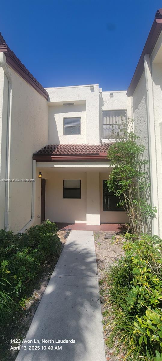 Rental Property at 1423 Avon Ln 109, North Lauderdale, Miami-Dade County, Florida - Bedrooms: 1 
Bathrooms: 2  - $1,605 MO.