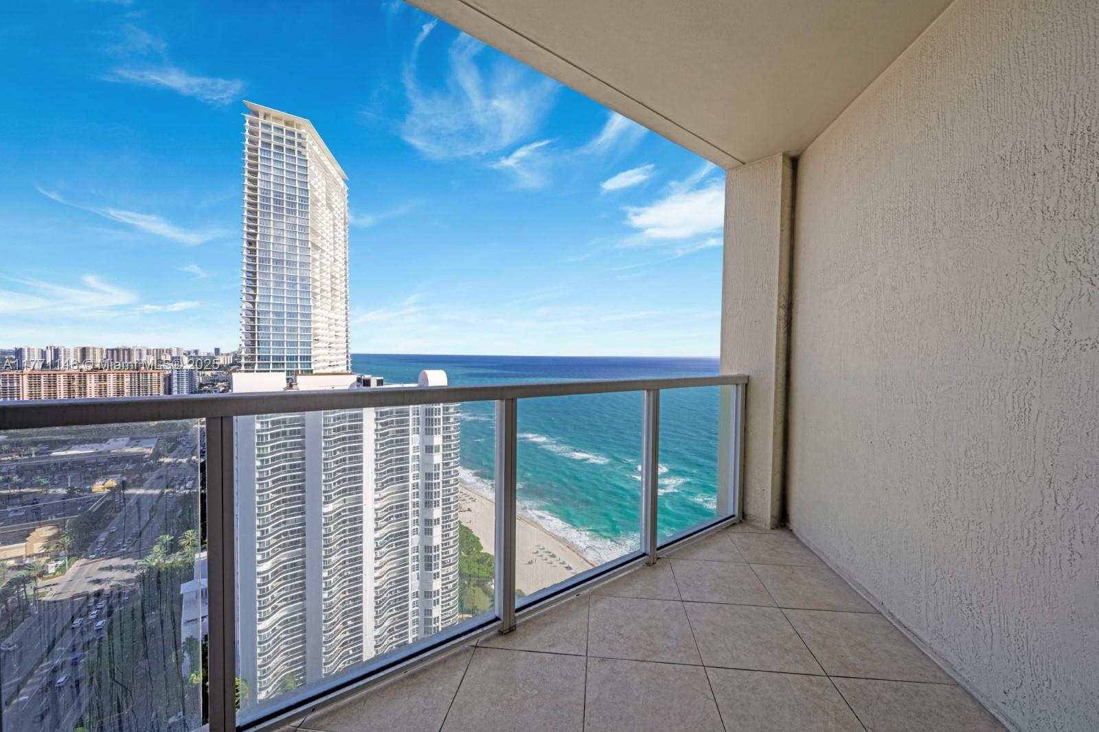 16699 Collins Ave 3306