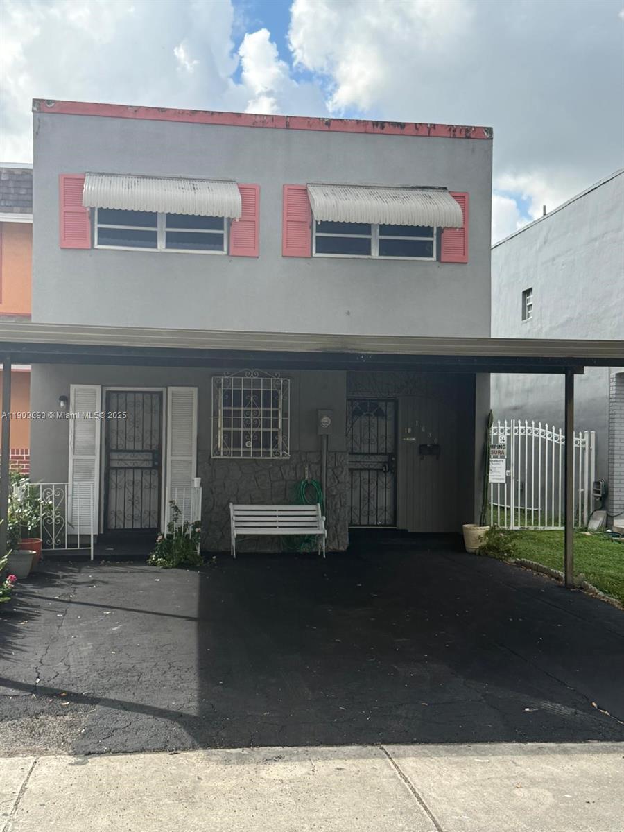 FLAMINGO LAKE - Residential Lease