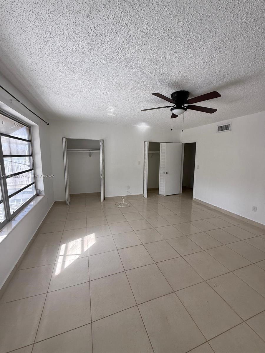 FLAMINGO LAKE - Residential Lease