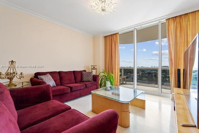 SOLIMAR CONDO - Residential