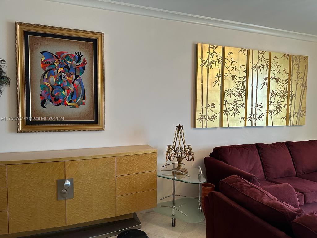 SOLIMAR CONDO - Residential