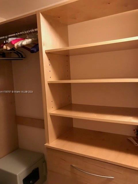 SOLIMAR CONDO - Residential
