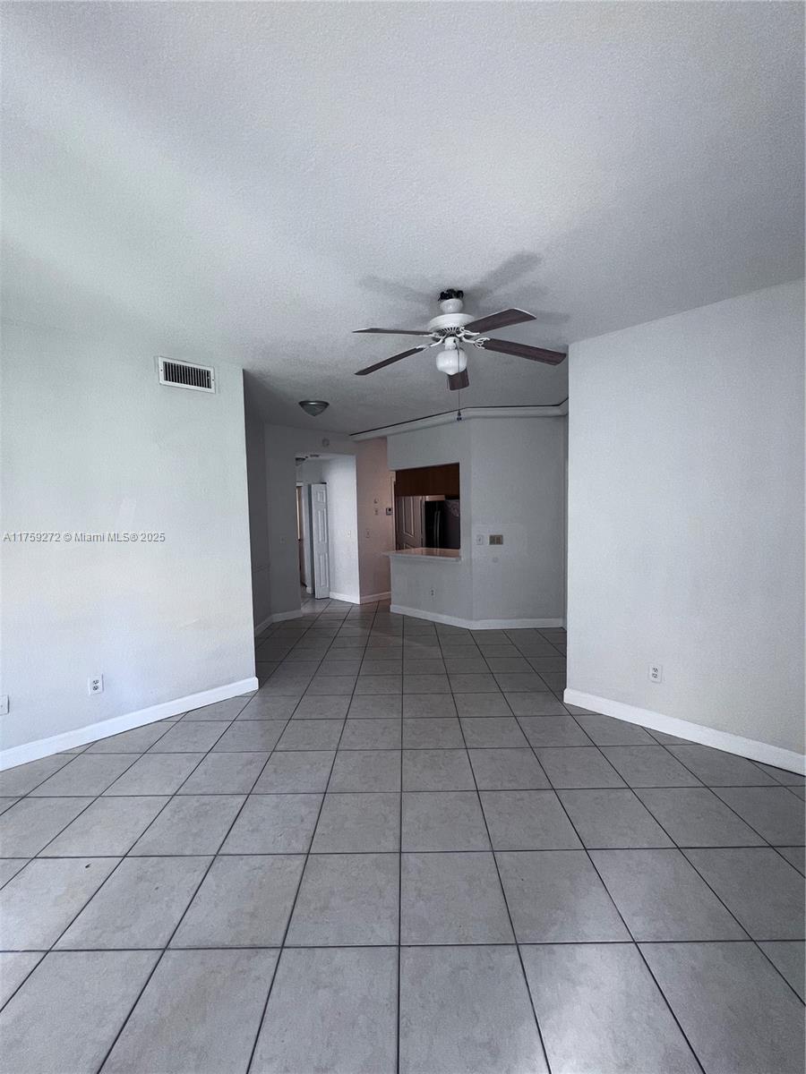 LA HACIENDA COUNTRY CLUB - Residential