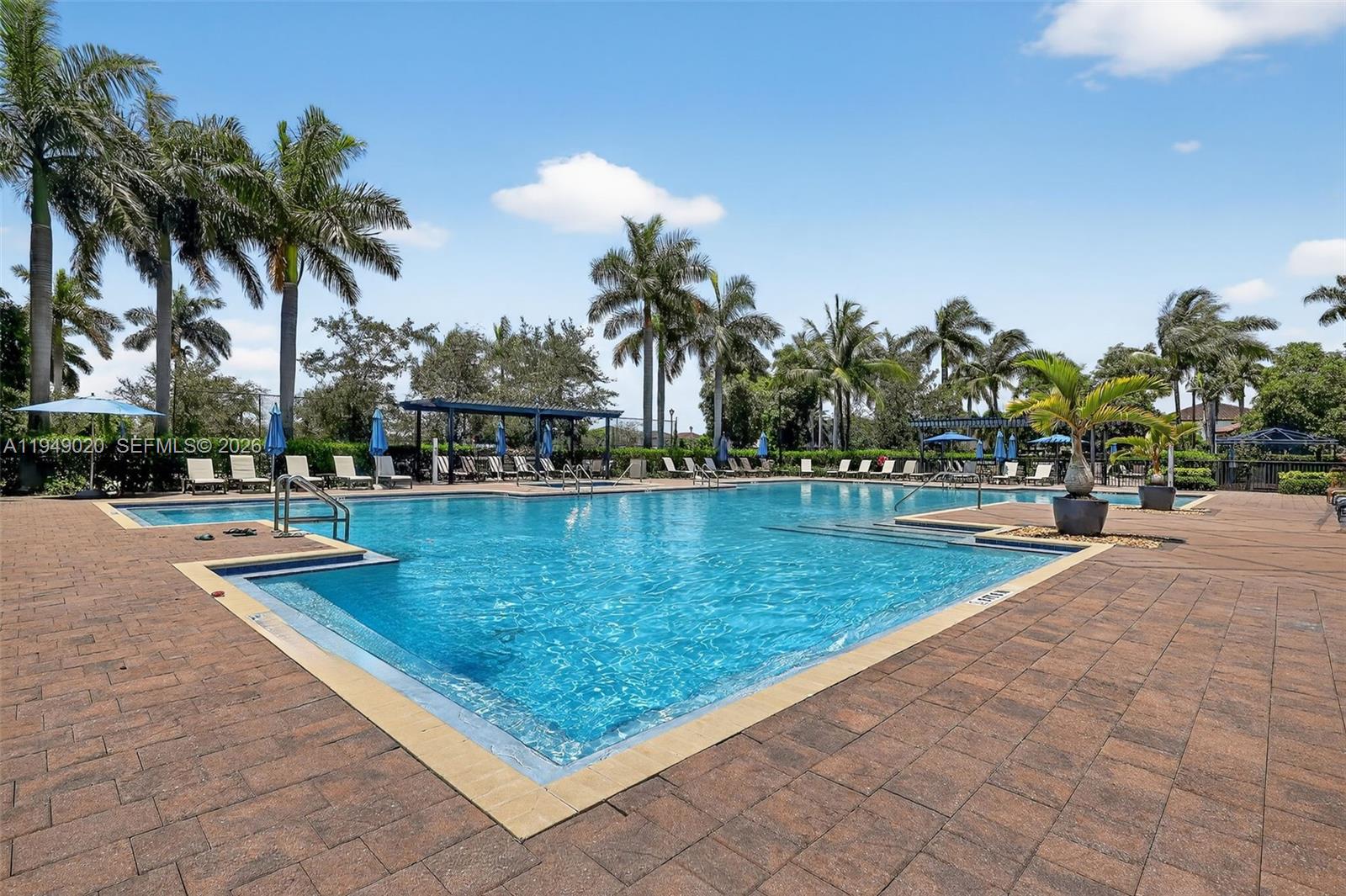 COCO PALM ESTATES - Residential