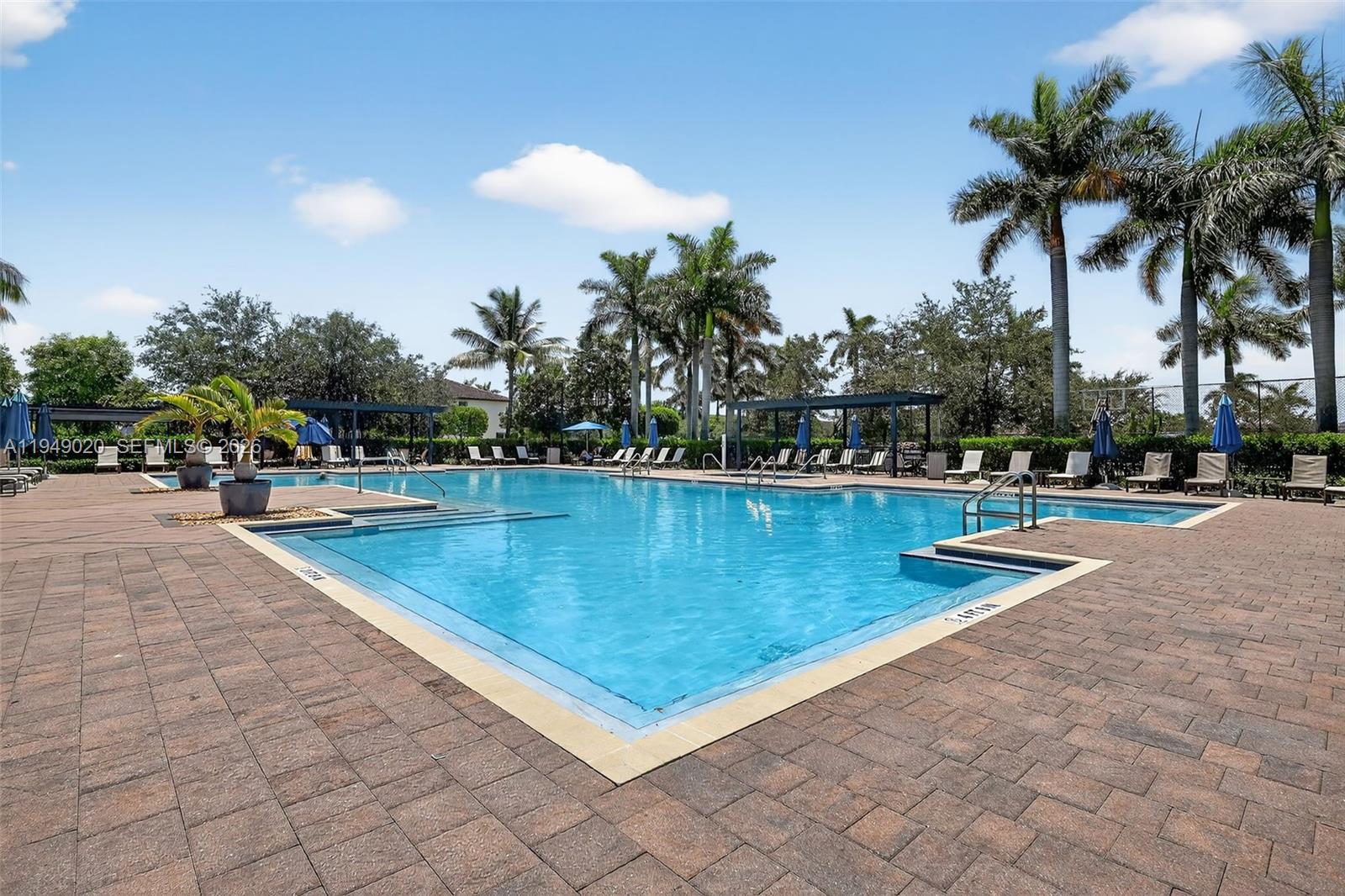 COCO PALM ESTATES - Residential