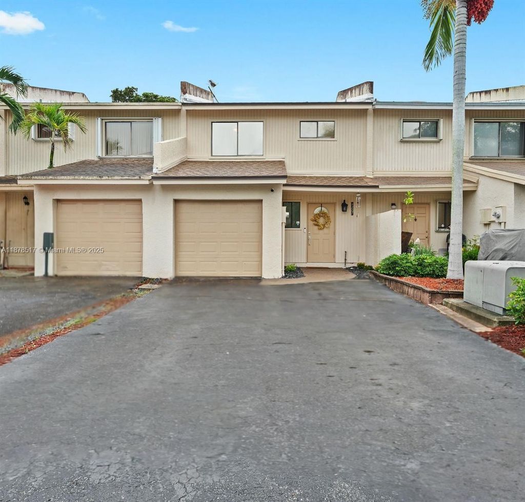 Photo of 4267 NW 76th Ave, Davie, FL 33024 (MLS # A11878517)