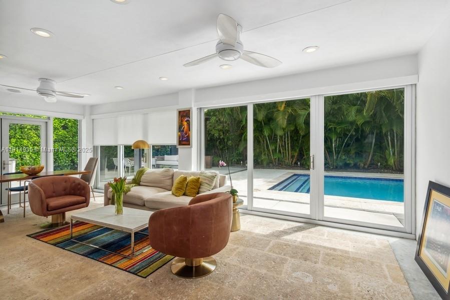 BEVERLY GARDENS - Residential