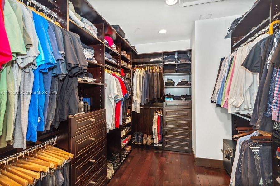 BEVERLY GARDENS - Residential