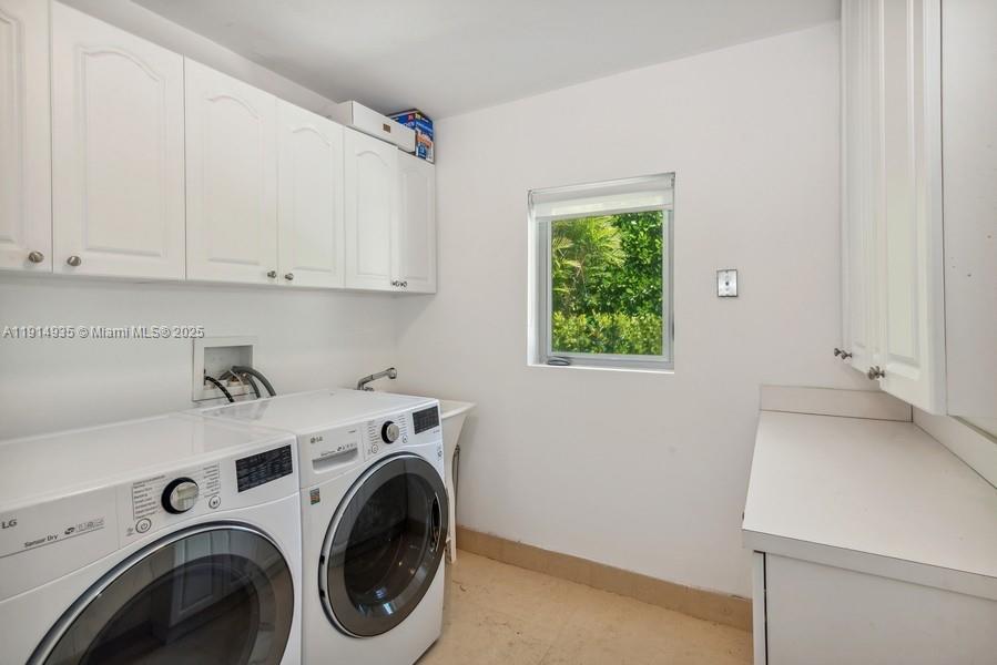 BEVERLY GARDENS - Residential