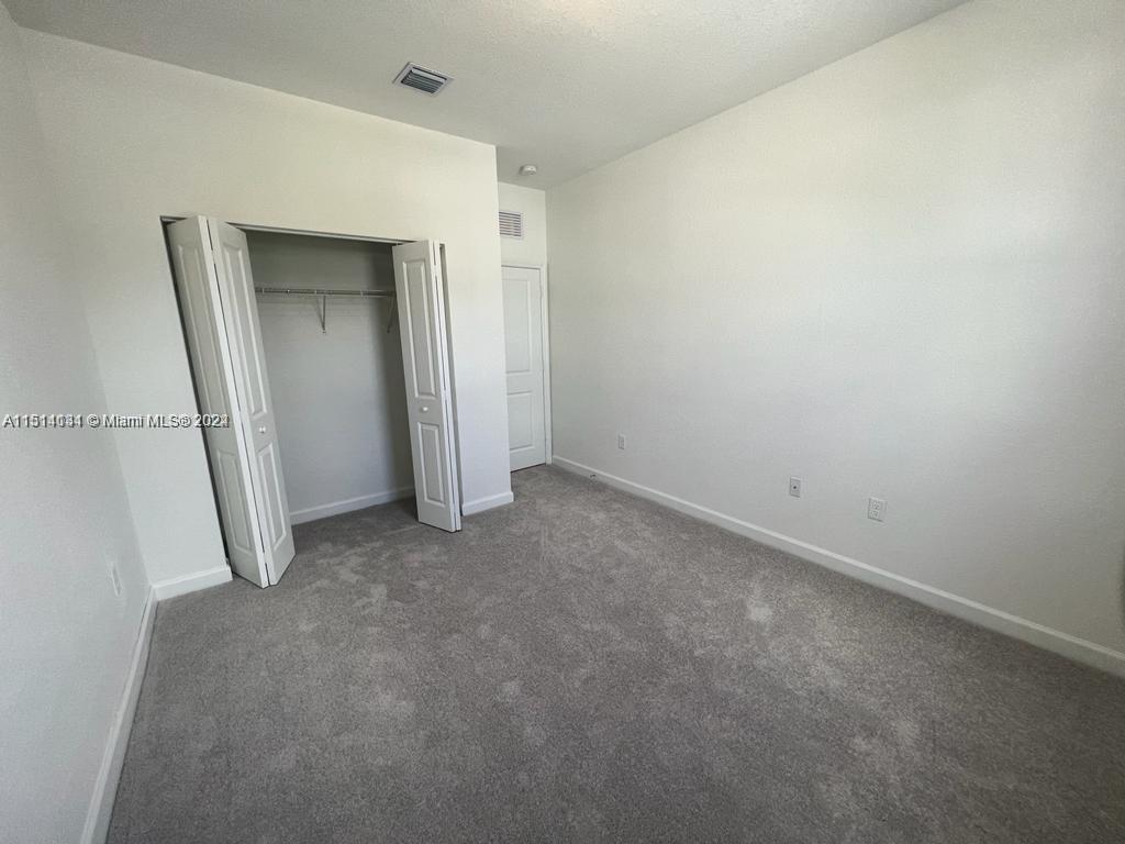 PINE ISLE - Residential