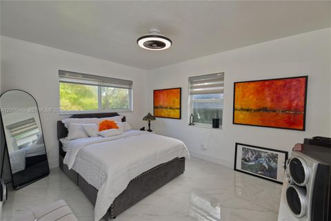 Tiny photo for 795 NE 146th St, North Miami, FL 33161 (MLS # A12005940)