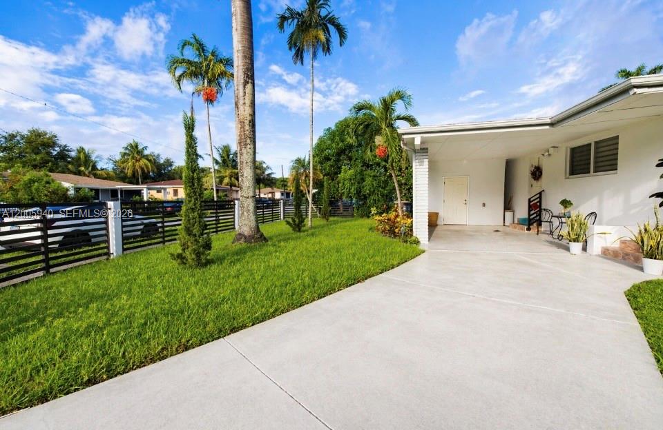 POINCIANNA MANOR SEC 4 - Residential