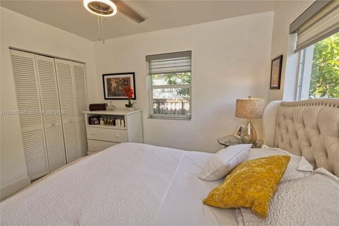 Tiny photo for 795 NE 146th St, North Miami, FL 33161 (MLS # A12005940)