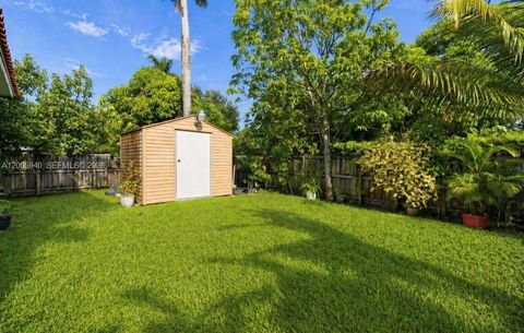 Tiny photo for 795 NE 146th St, North Miami, FL 33161 (MLS # A12005940)