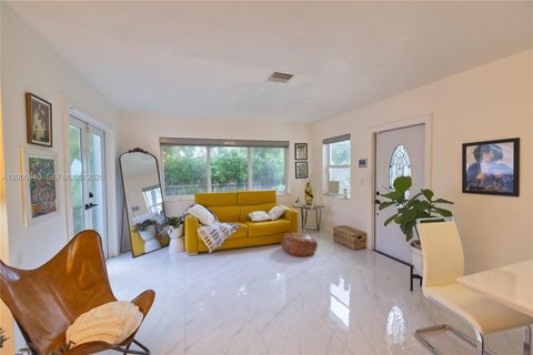 Tiny photo for 795 NE 146th St, North Miami, FL 33161 (MLS # A12005940)