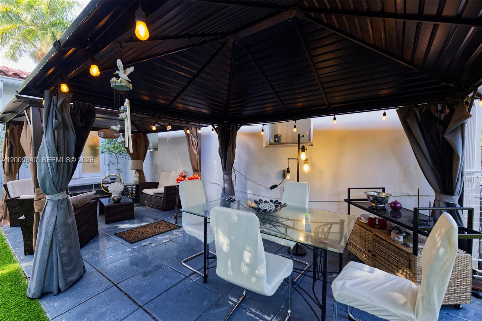 POINCIANNA MANOR SEC 4 - Residential