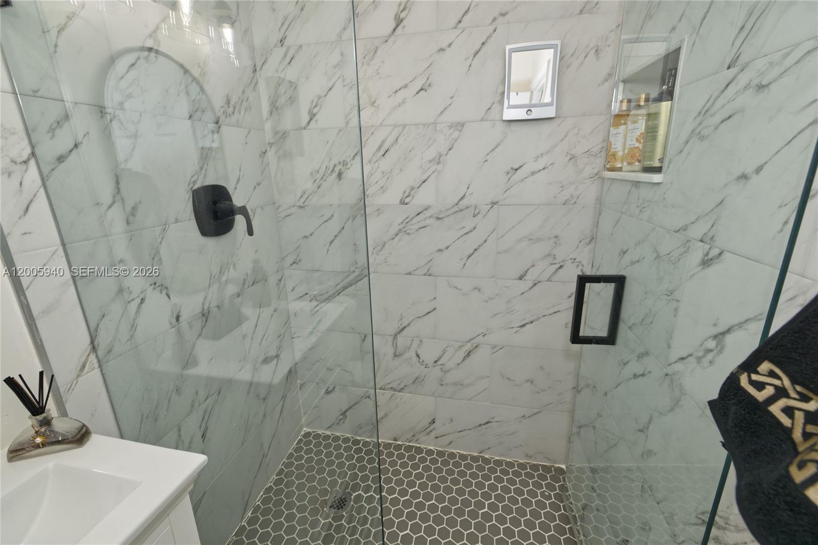 POINCIANNA MANOR SEC 4 - Residential