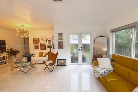 Tiny photo for 795 NE 146th St, North Miami, FL 33161 (MLS # A12005940)