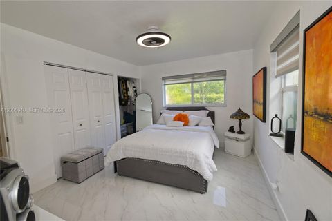 Tiny photo for 795 NE 146th St, North Miami, FL 33161 (MLS # A12005940)