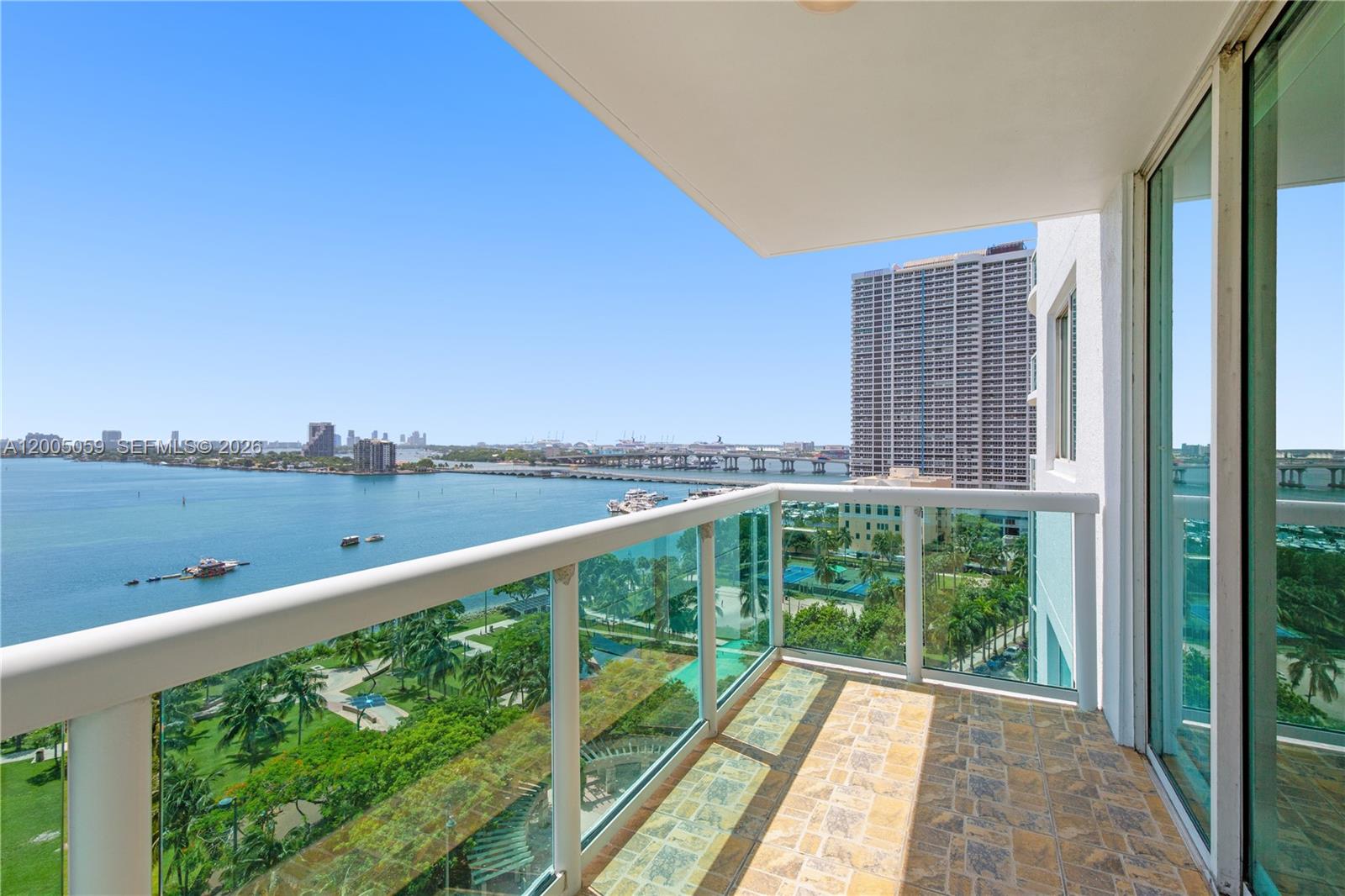 1800 CLUB CONDO - Residential Lease