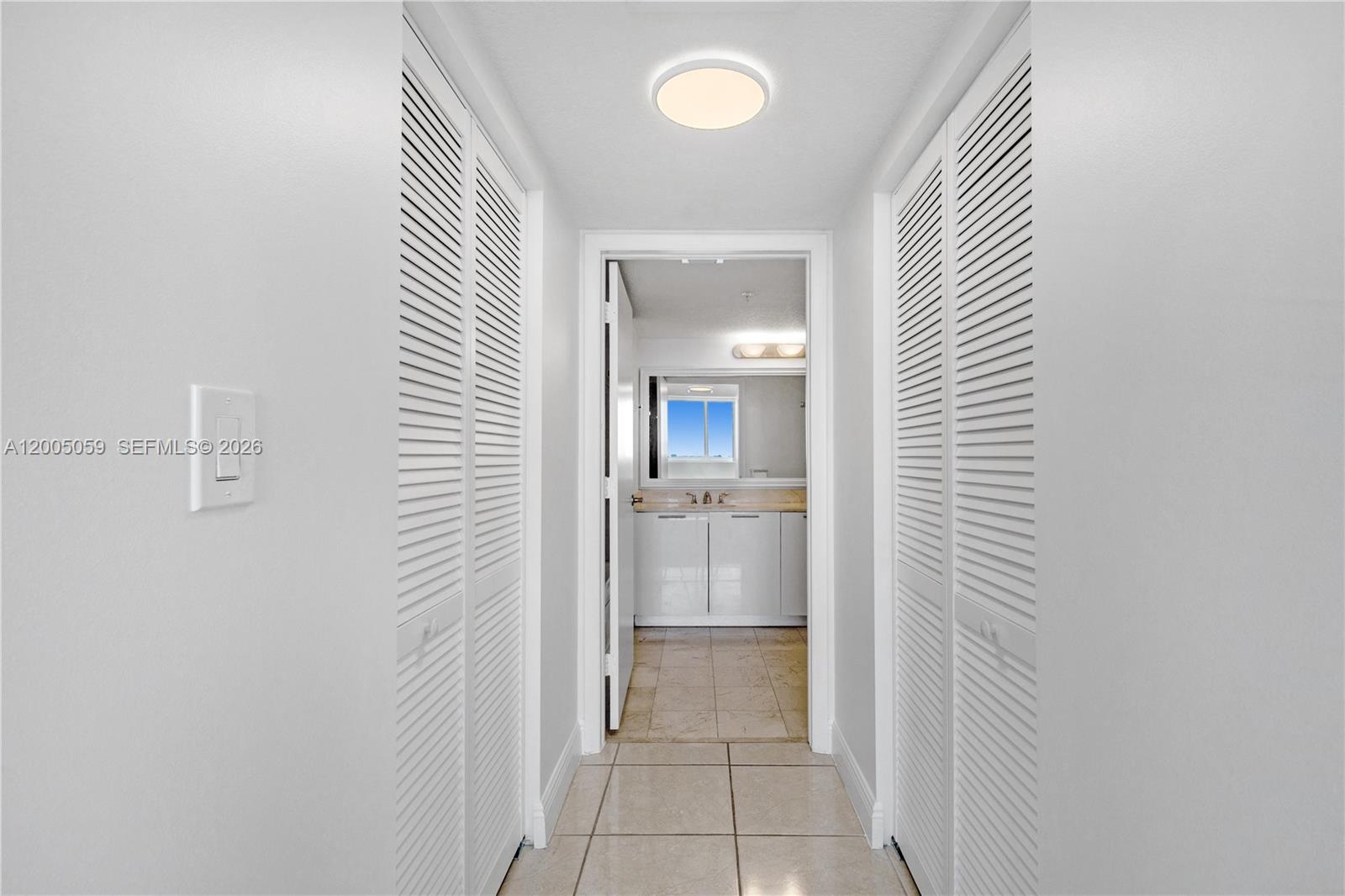 1800 CLUB CONDO - Residential Lease