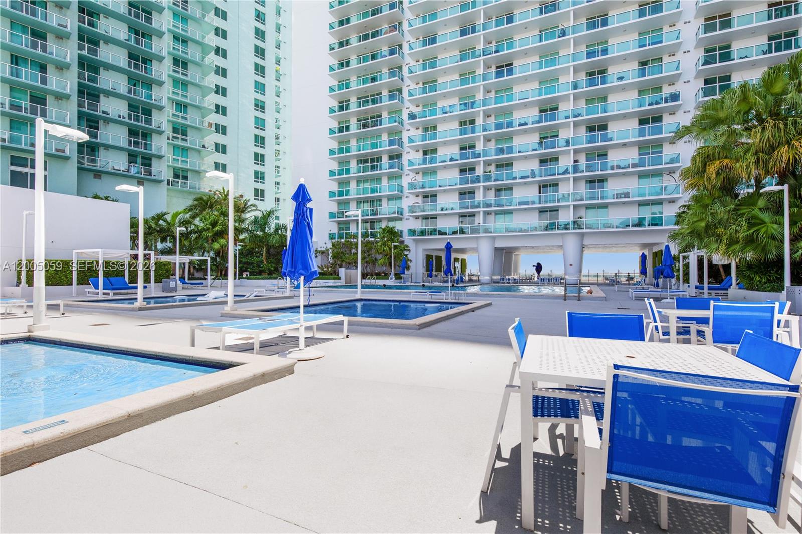 1800 CLUB CONDO - Residential Lease