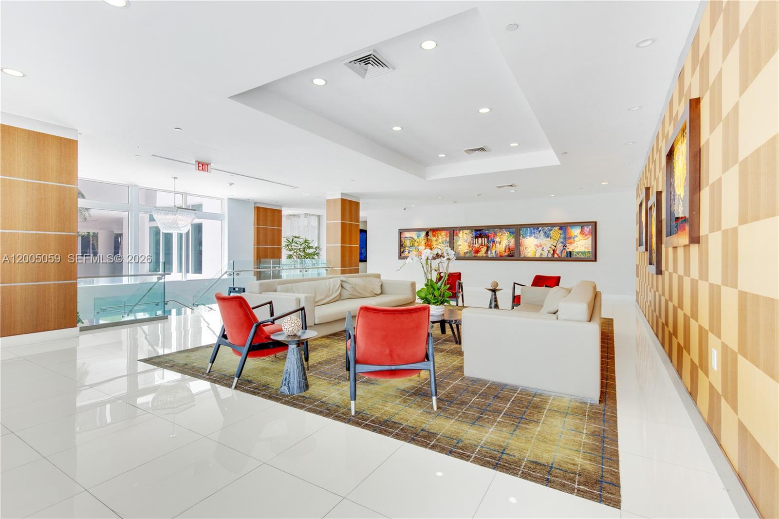 1800 CLUB CONDO - Residential Lease