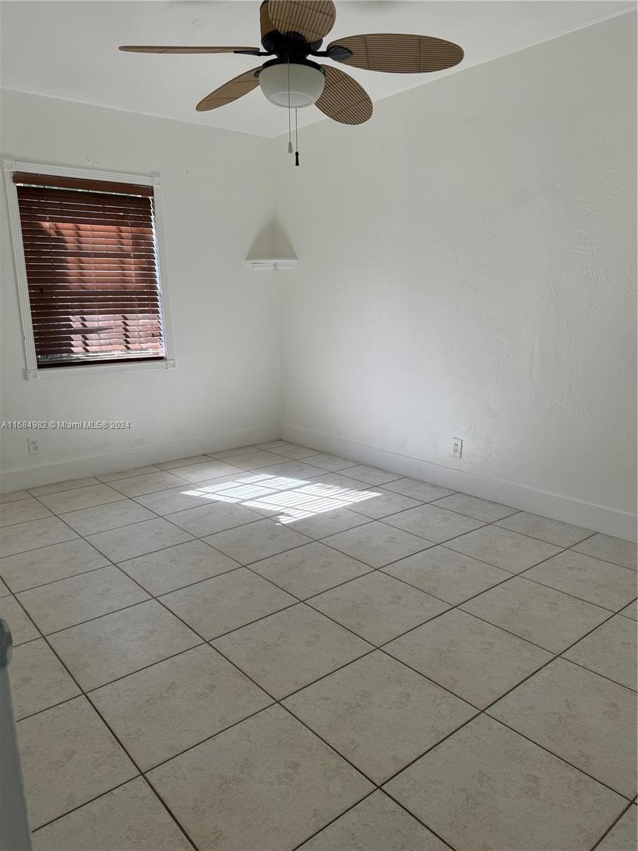 SOUTH HOLLYWOOD AMD PLAT - Residential