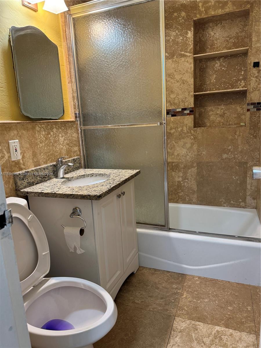 SOUTH HOLLYWOOD AMD PLAT - Residential
