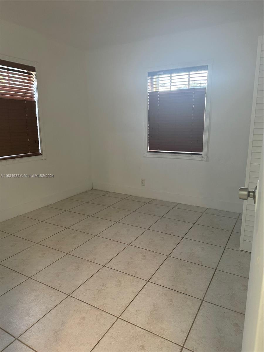 SOUTH HOLLYWOOD AMD PLAT - Residential