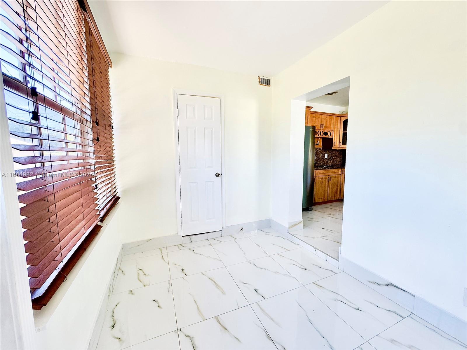 SOUTH HOLLYWOOD AMD PLAT - Residential