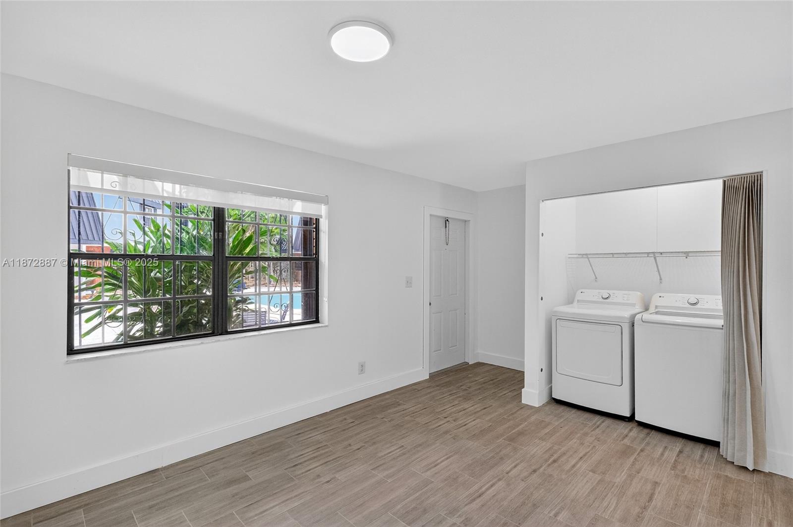 MILLER SIXTY-SEVEN TOWNHO - Residential Lease