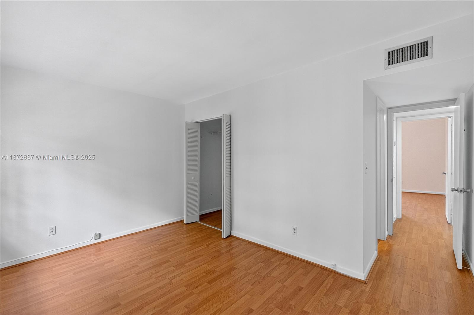 MILLER SIXTY-SEVEN TOWNHO - Residential Lease