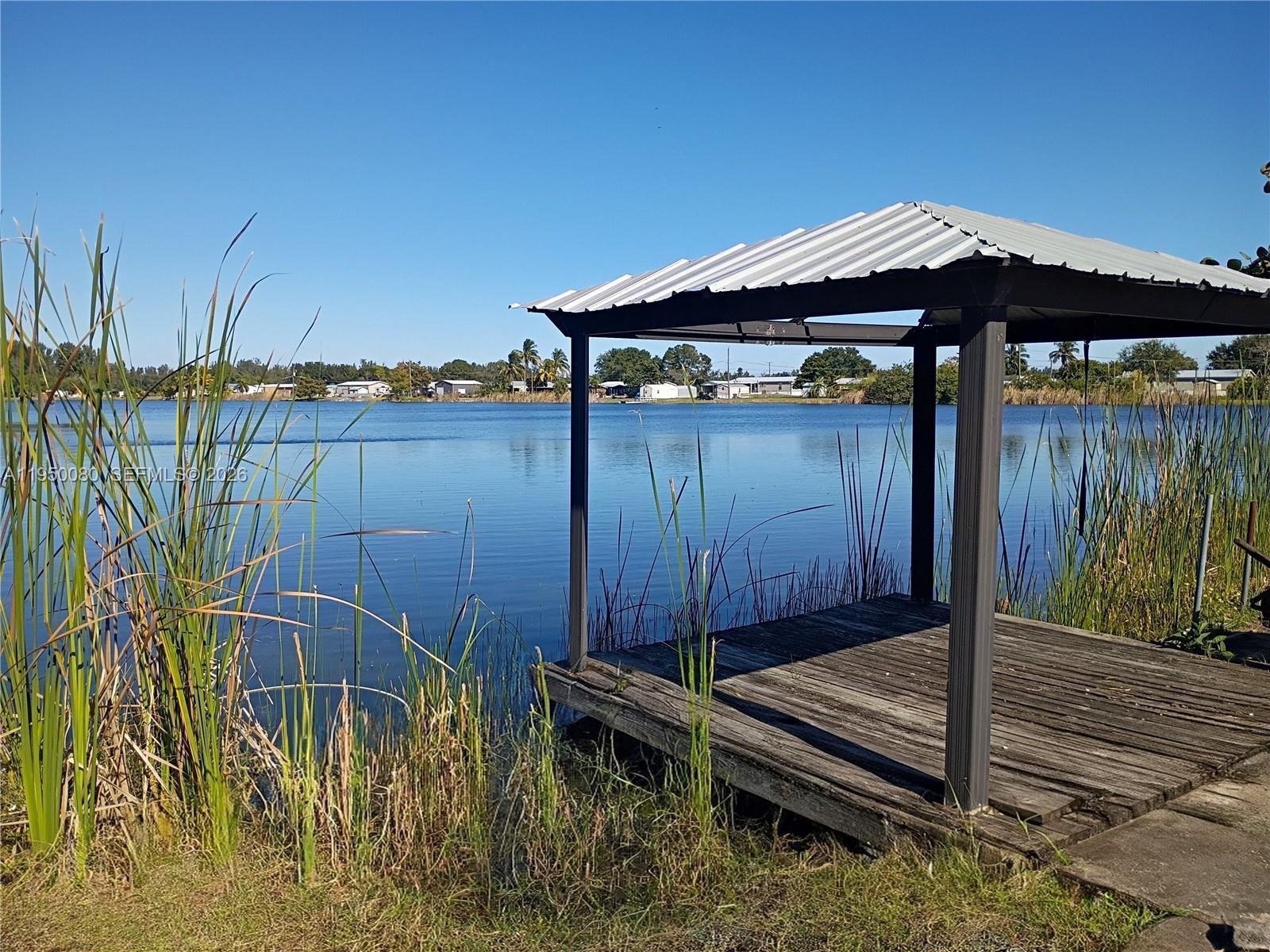 LAKE RIDGE ESTATES S/D - Residential