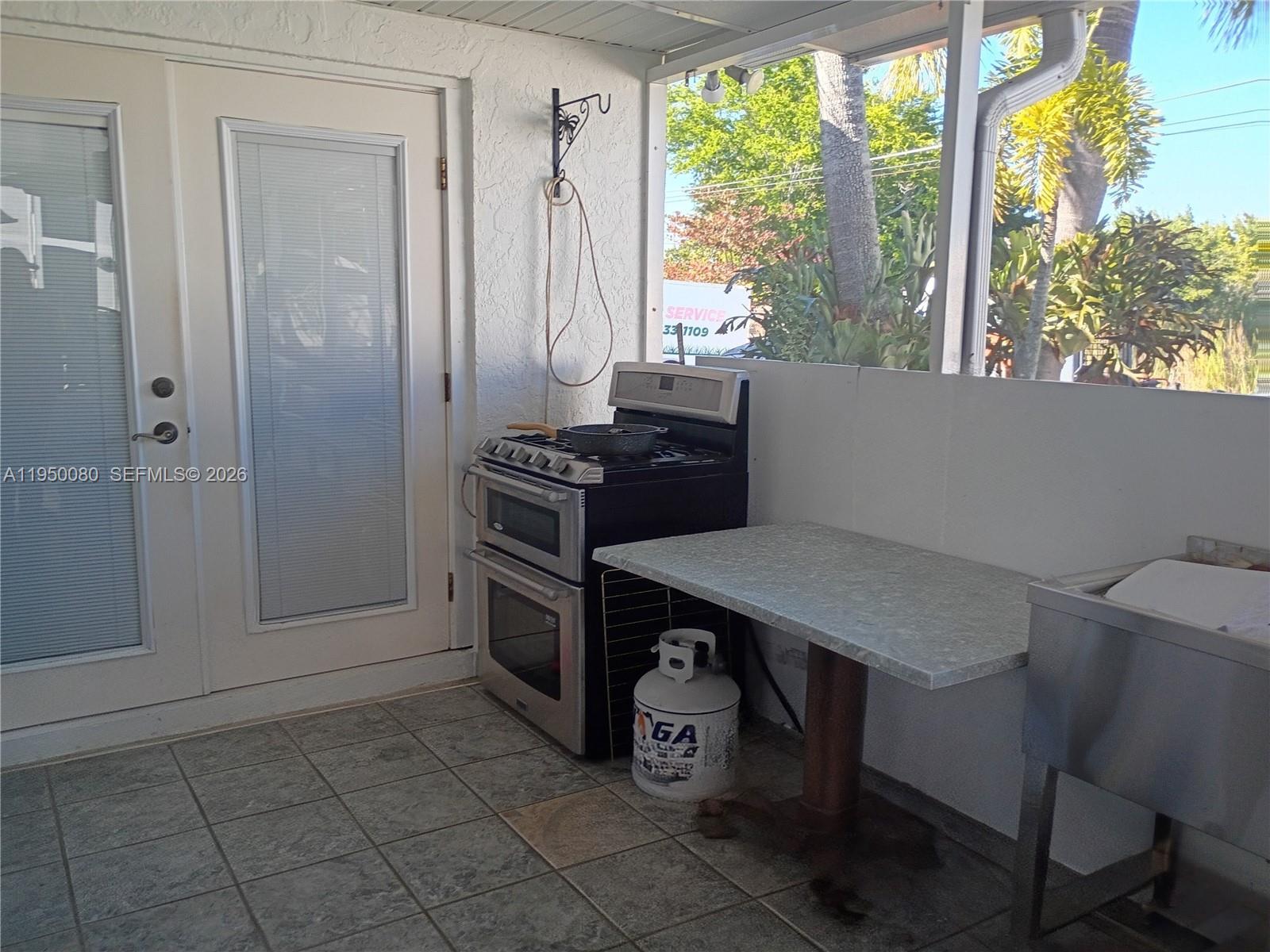 LAKE RIDGE ESTATES S/D - Residential