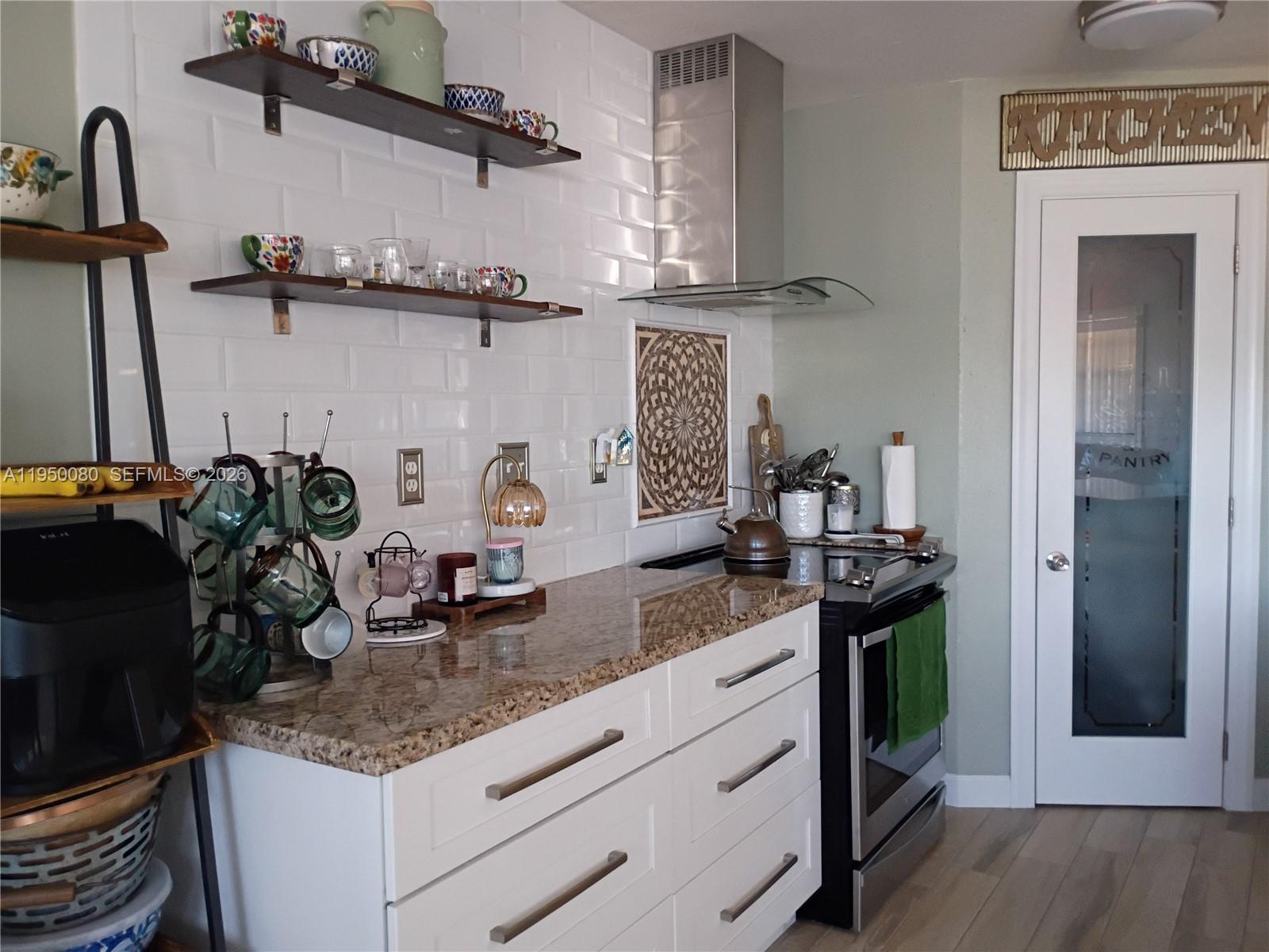 LAKE RIDGE ESTATES S/D - Residential