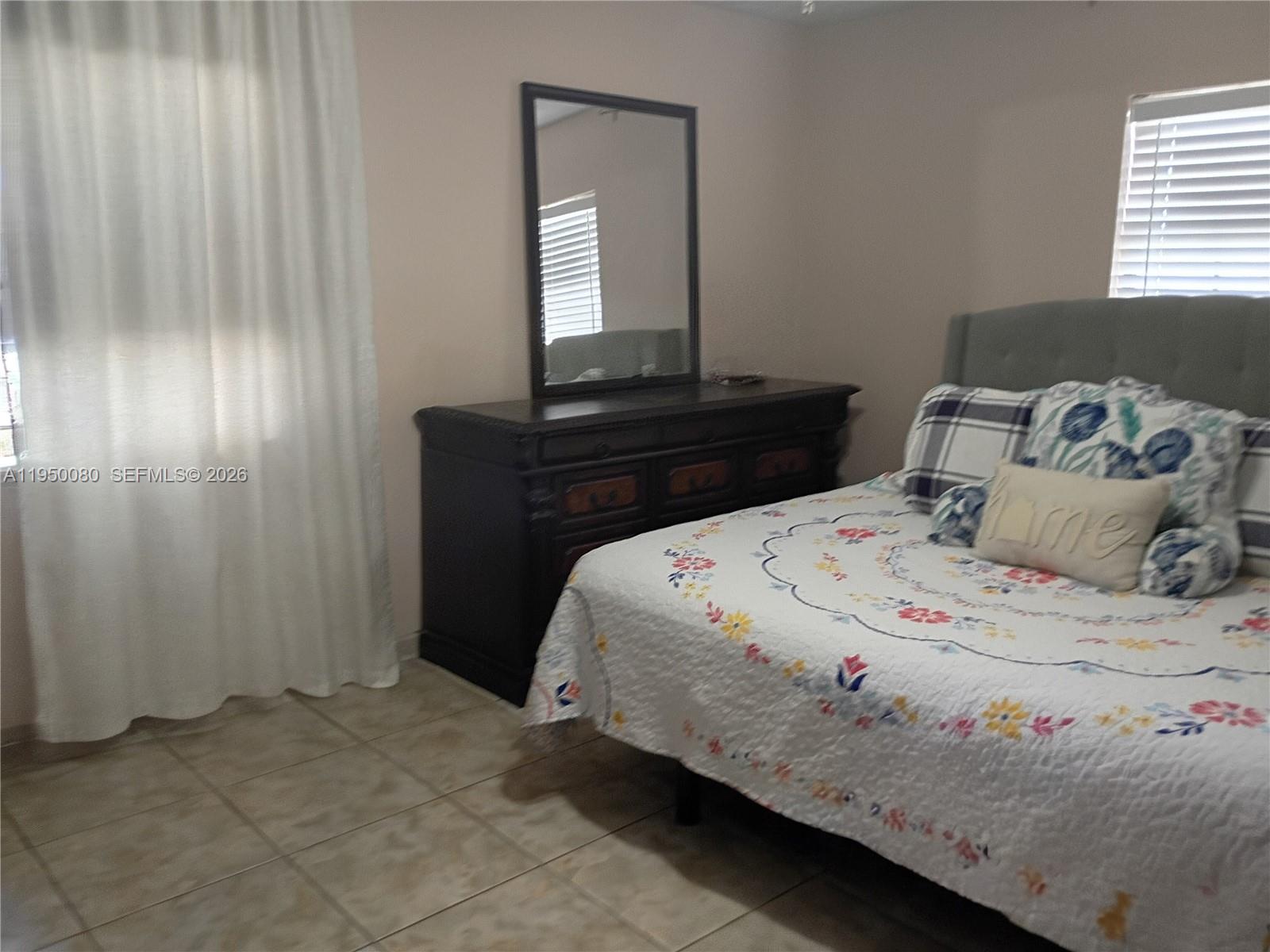 LAKE RIDGE ESTATES S/D - Residential