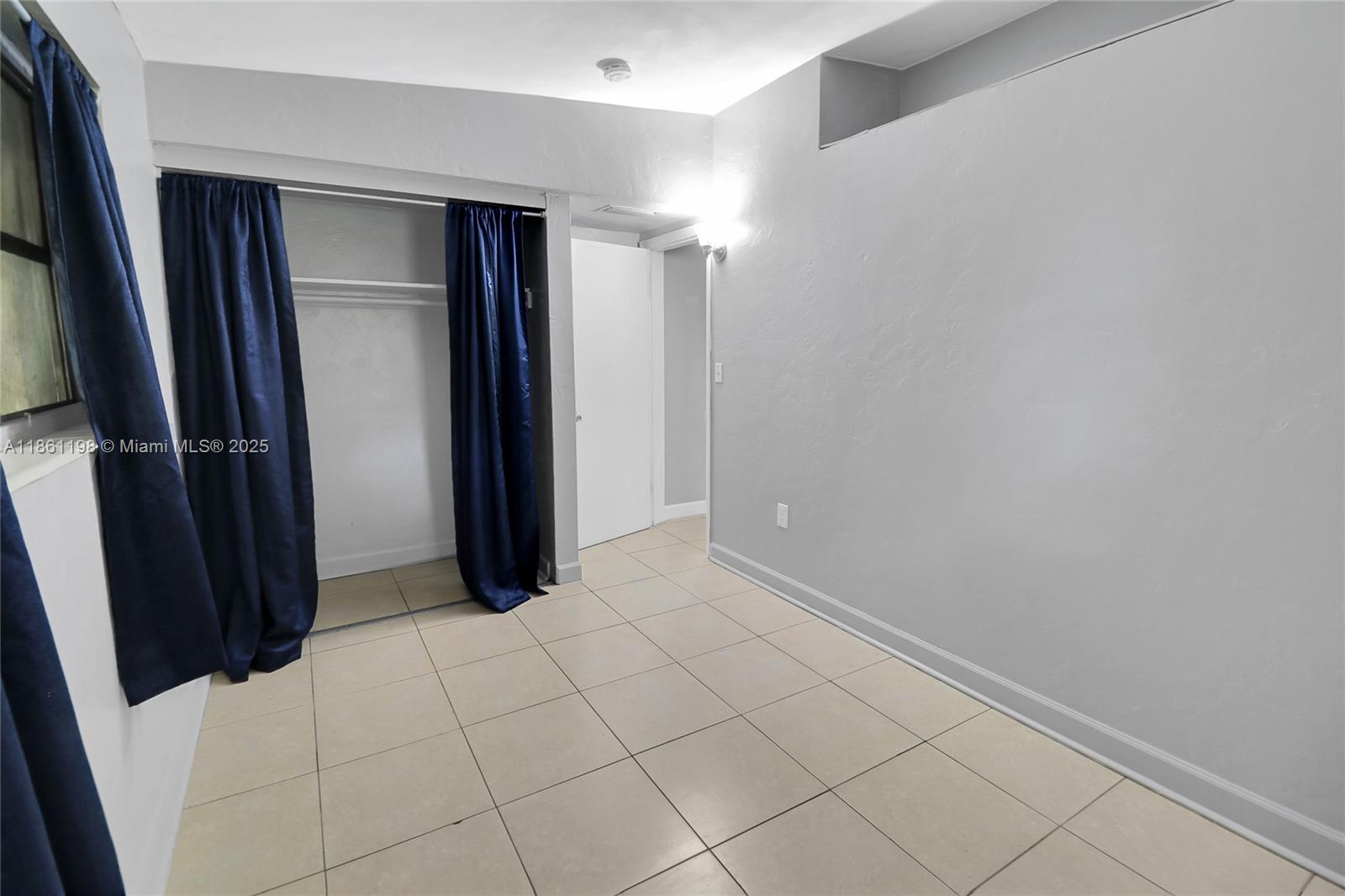 BOULEVARD GARDENS - Residential Lease