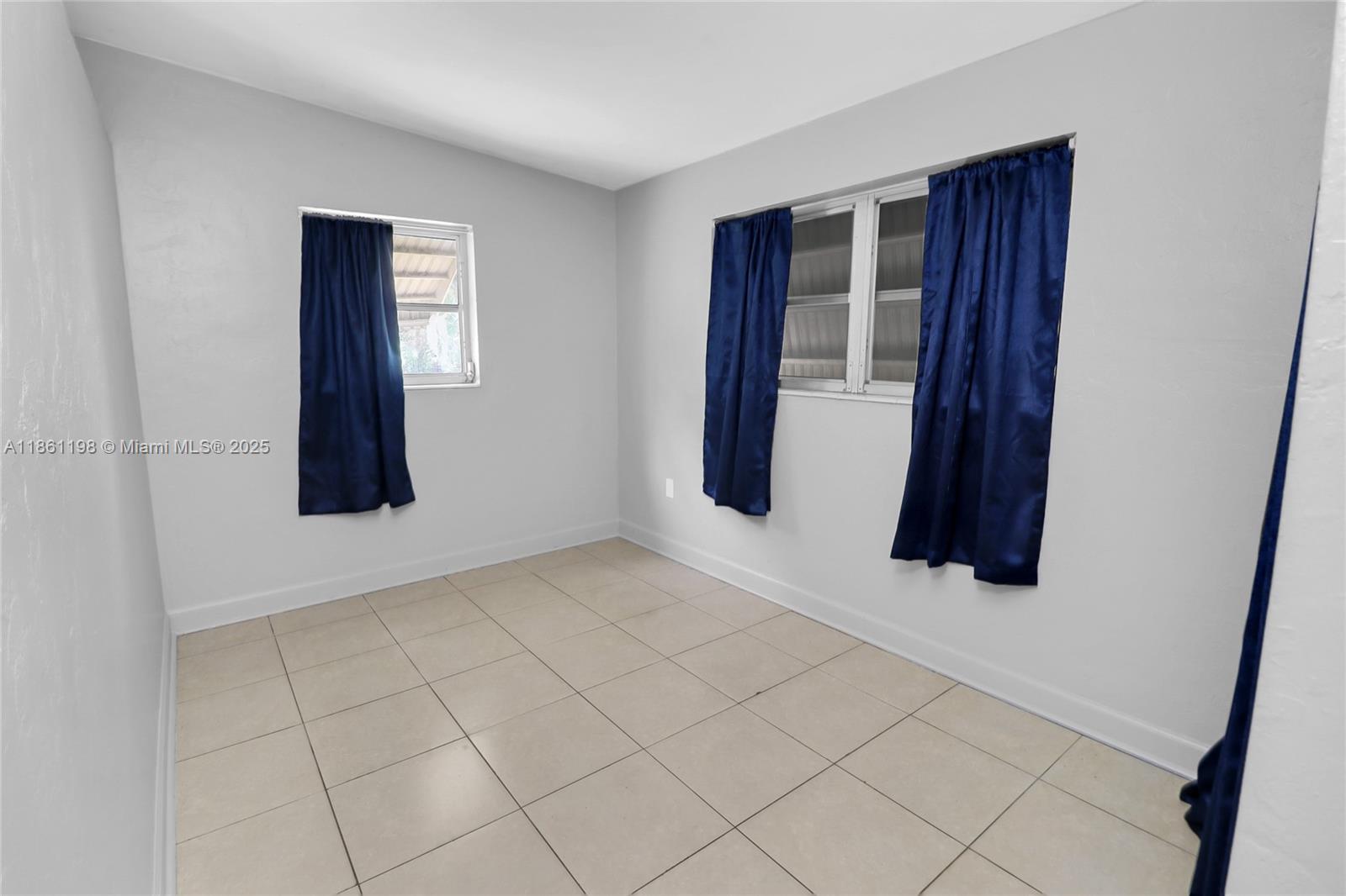 BOULEVARD GARDENS - Residential Lease