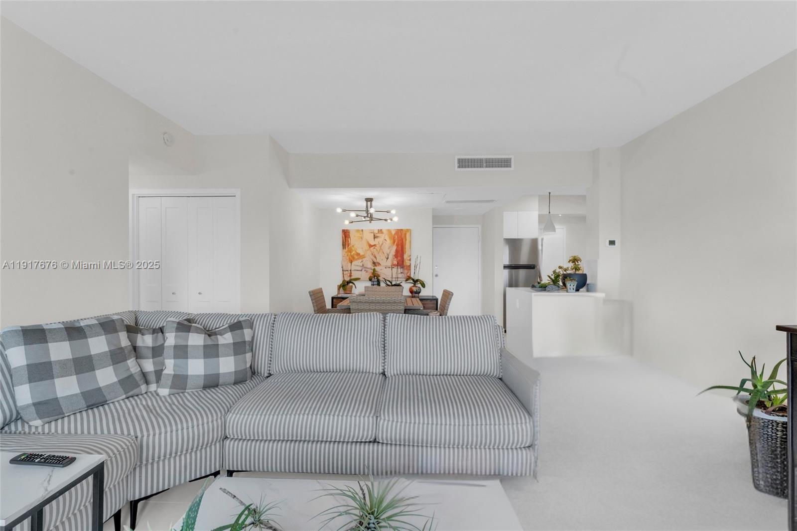 700 Biltmore Way 505