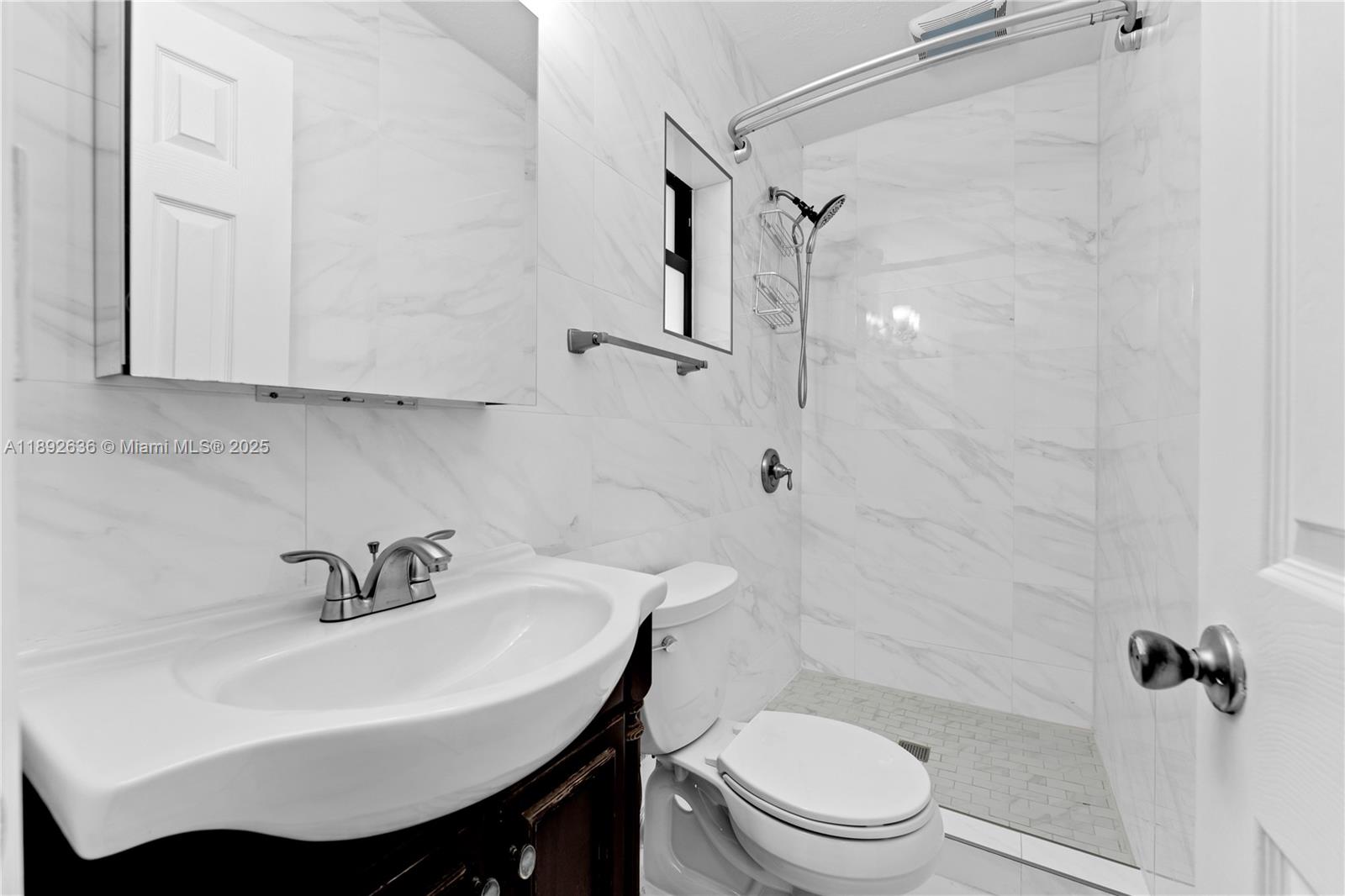 REV PL SEC 2 CC ESTATES - Residential Income